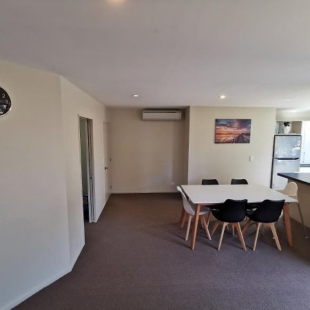Christchurch City Fringe Family Home Modern Private Room Крайстчърч Екстериор снимка