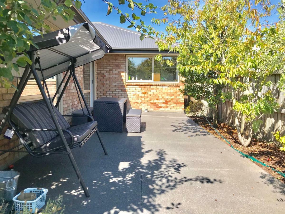 Christchurch City Fringe Family Home Modern Private Room Крайстчърч Екстериор снимка