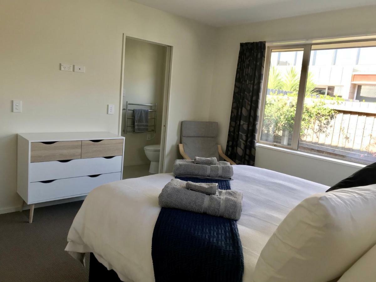 Christchurch City Fringe Family Home Modern Private Room Крайстчърч Екстериор снимка