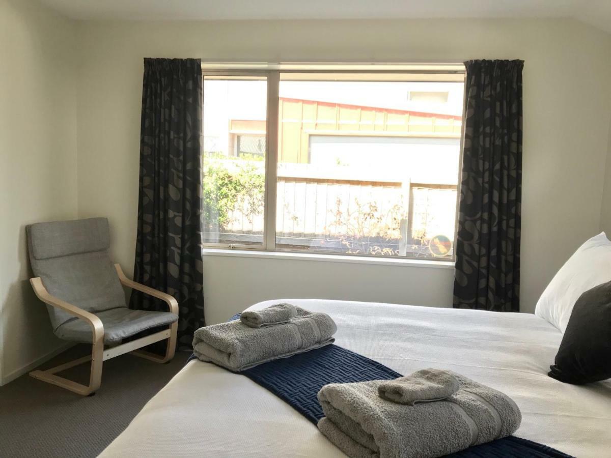 Christchurch City Fringe Family Home Modern Private Room Крайстчърч Екстериор снимка