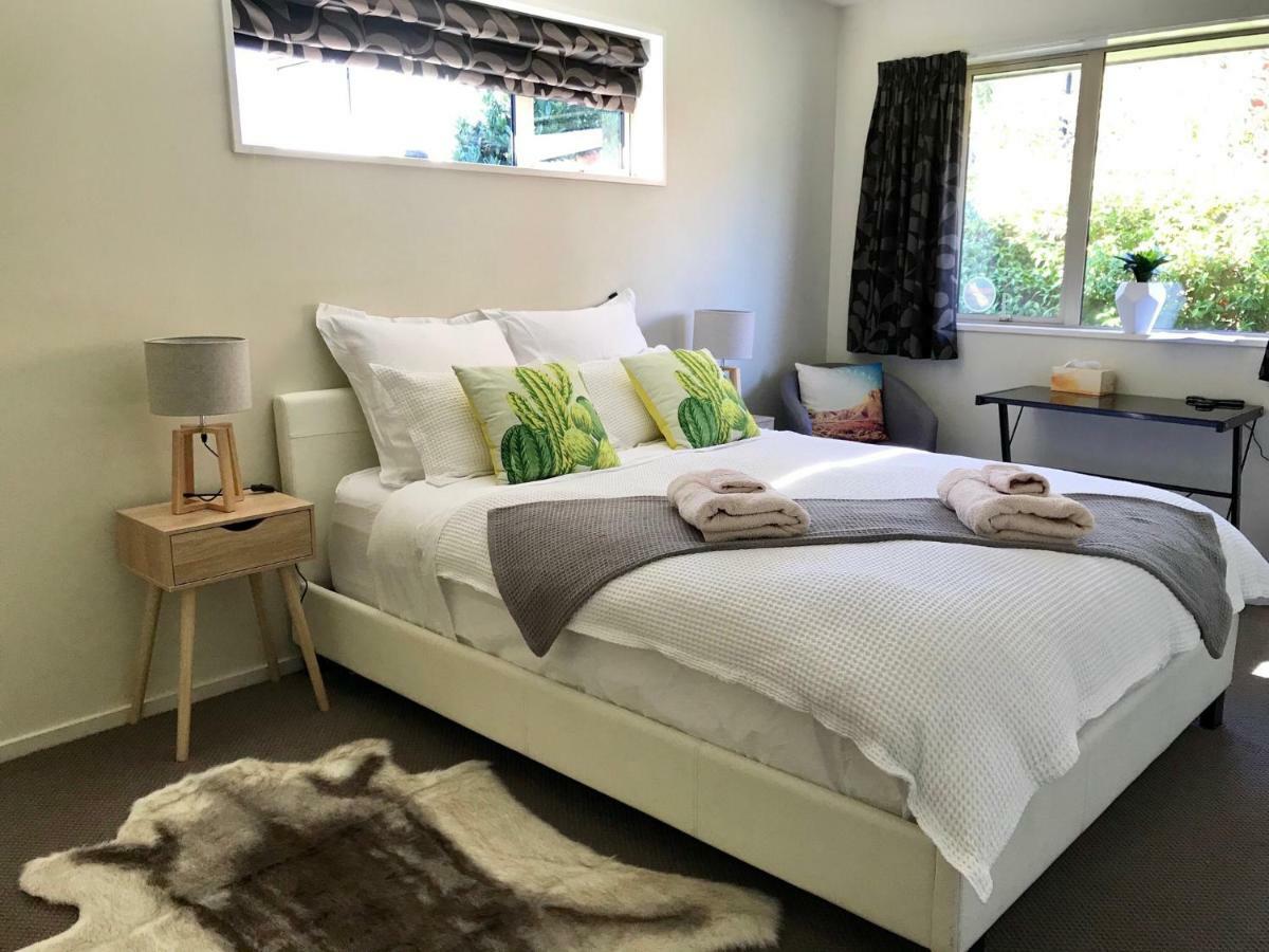 Christchurch City Fringe Family Home Modern Private Room Крайстчърч Екстериор снимка