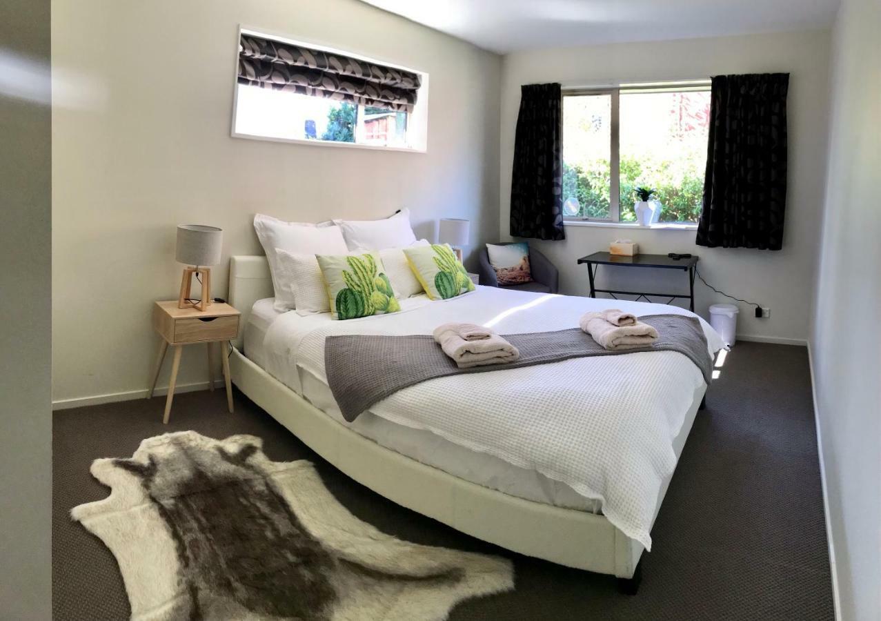 Christchurch City Fringe Family Home Modern Private Room Крайстчърч Екстериор снимка