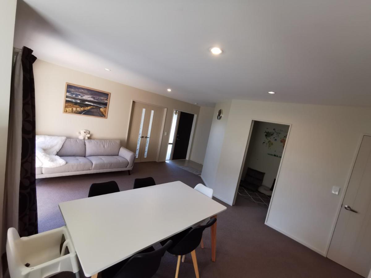 Christchurch City Fringe Family Home Modern Private Room Крайстчърч Екстериор снимка
